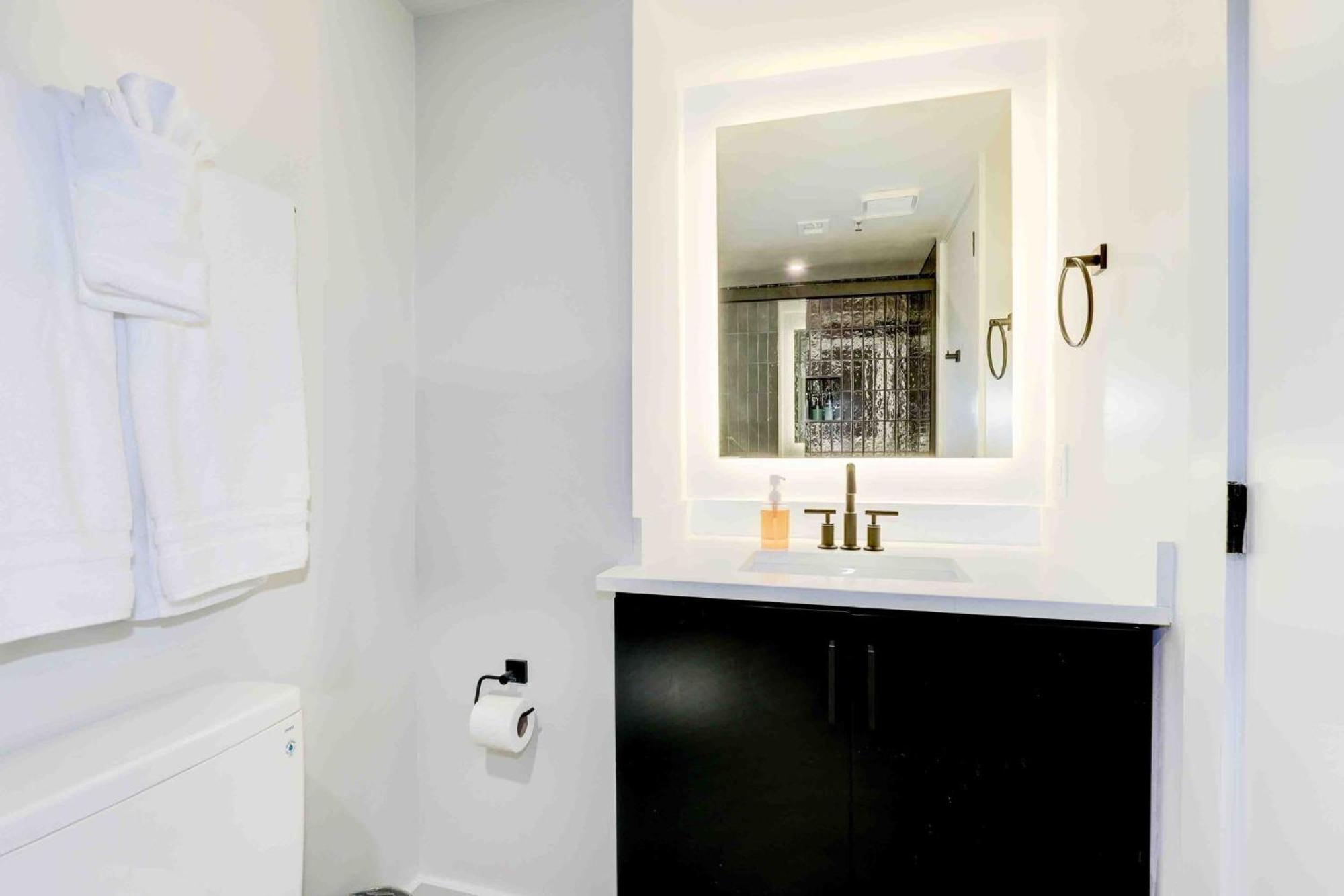 2Br Comfort Apartment In Prime Location Arlington Esterno foto