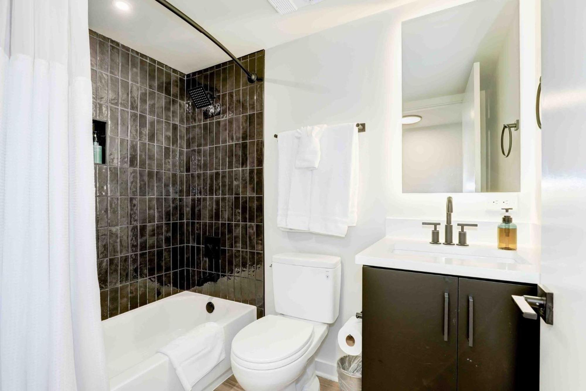 2Br Comfort Apartment In Prime Location Arlington Esterno foto